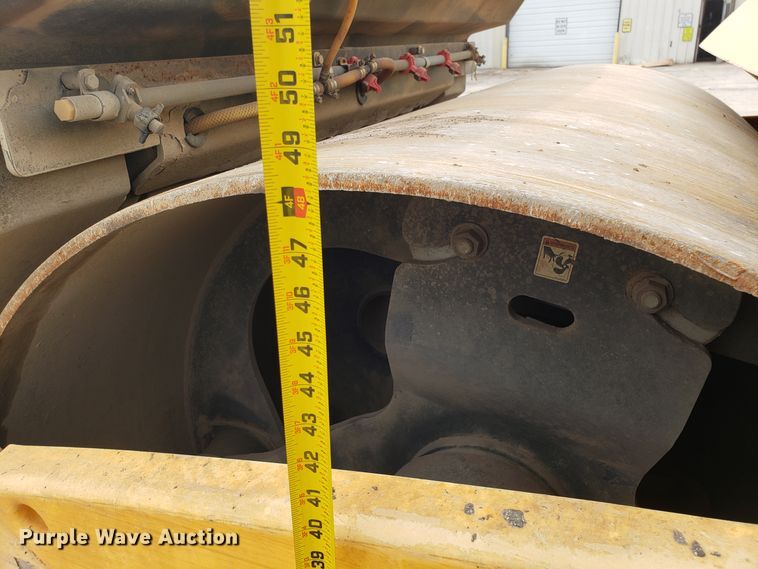 image for item DD2626 Hypac C766D double drum vibratory roller