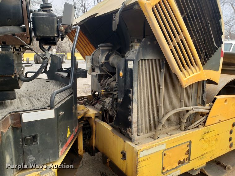 image for item DD2626 Hypac C766D double drum vibratory roller