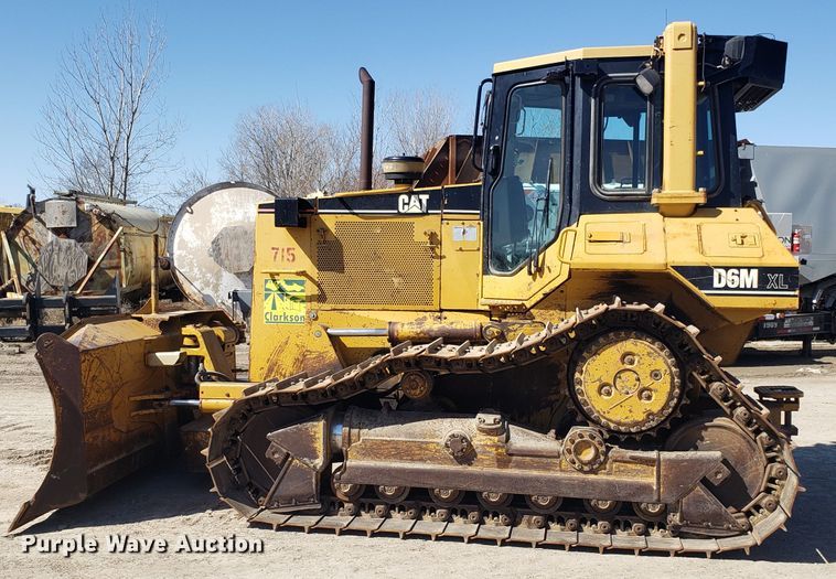 image for item DD2637 1999 Caterpillar D6M XL dozer