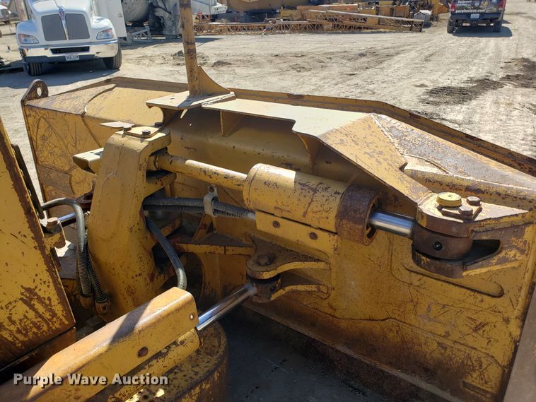 image for item DD2637 1999 Caterpillar D6M XL dozer