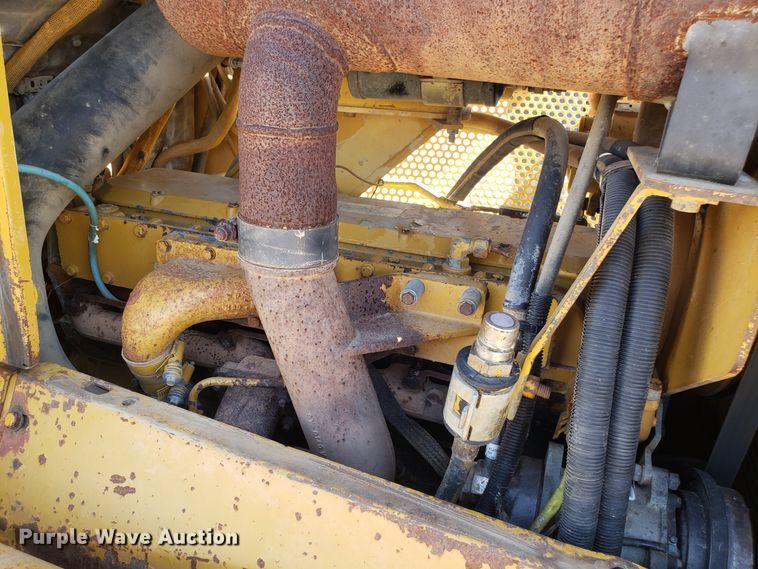 image for item DD2637 1999 Caterpillar D6M XL dozer