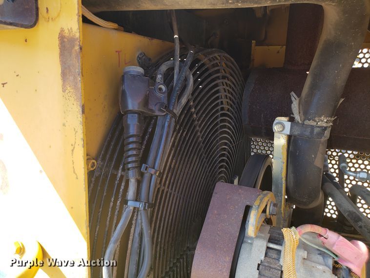 image for item DD2637 1999 Caterpillar D6M XL dozer