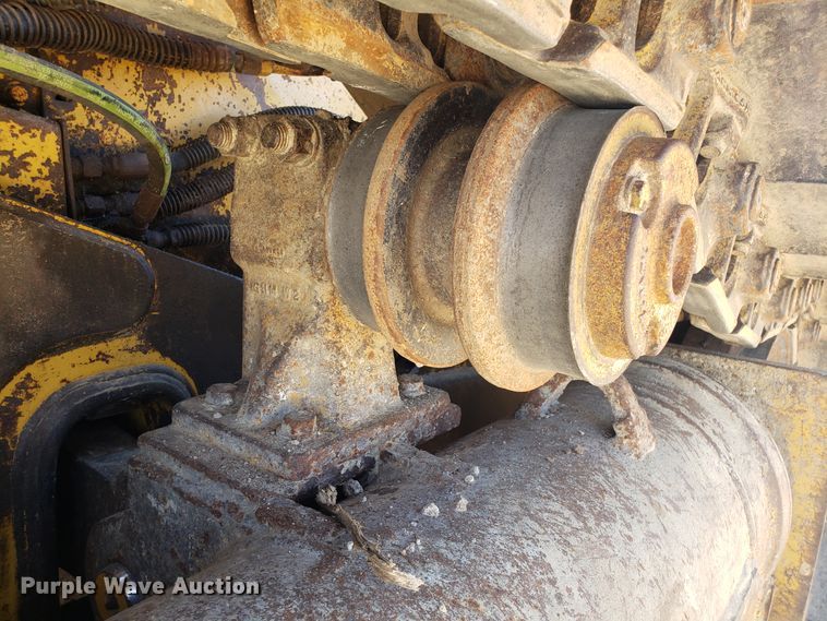 image for item DD2637 1999 Caterpillar D6M XL dozer