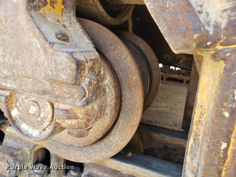 image for item DD2637 1999 Caterpillar D6M XL dozer