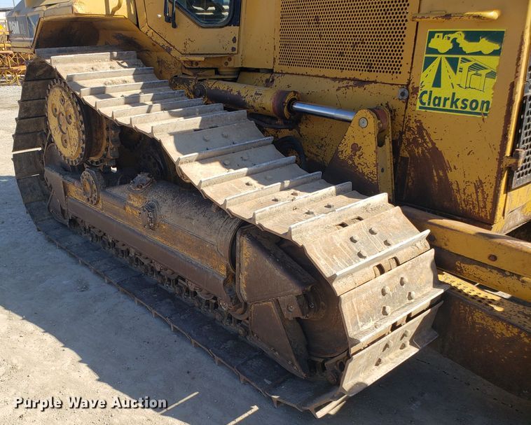 image for item DD2637 1999 Caterpillar D6M XL dozer