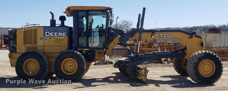 image for item DD2638 2009 John Deere 672GP motor grader