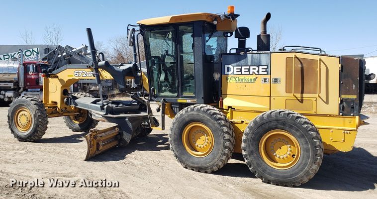 image for item DD2638 2009 John Deere 672GP motor grader