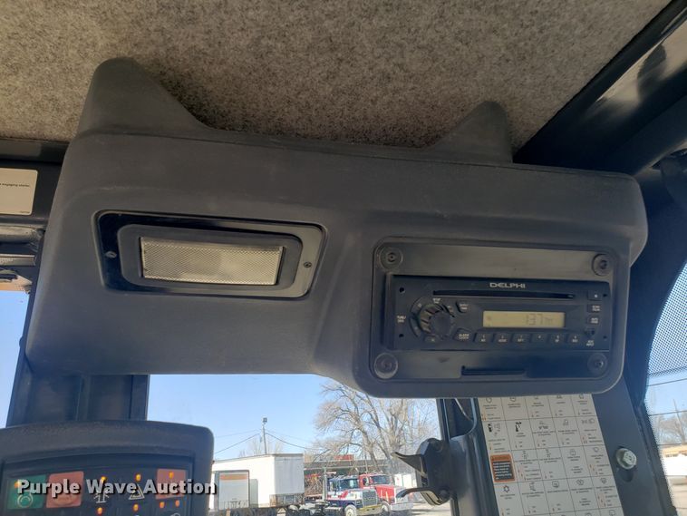 image for item DD2638 2009 John Deere 672GP motor grader