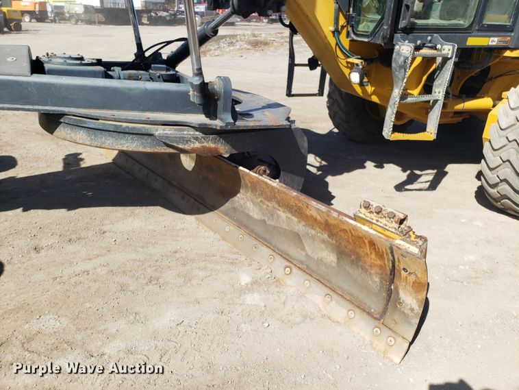 image for item DD2638 2009 John Deere 672GP motor grader