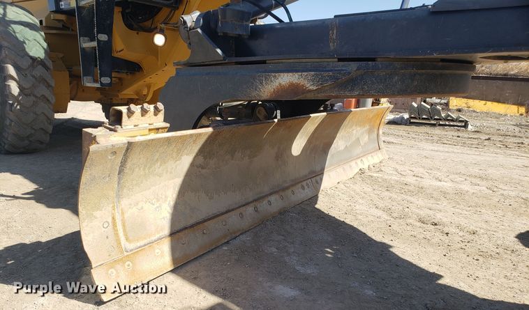 image for item DD2638 2009 John Deere 672GP motor grader