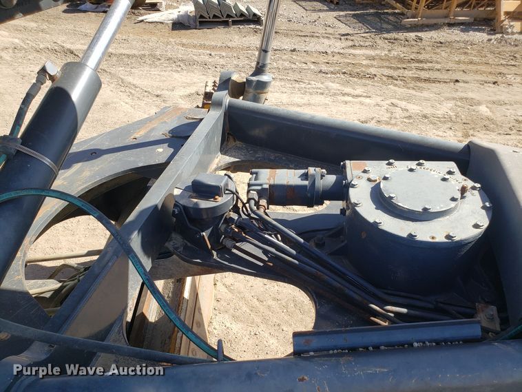 image for item DD2638 2009 John Deere 672GP motor grader