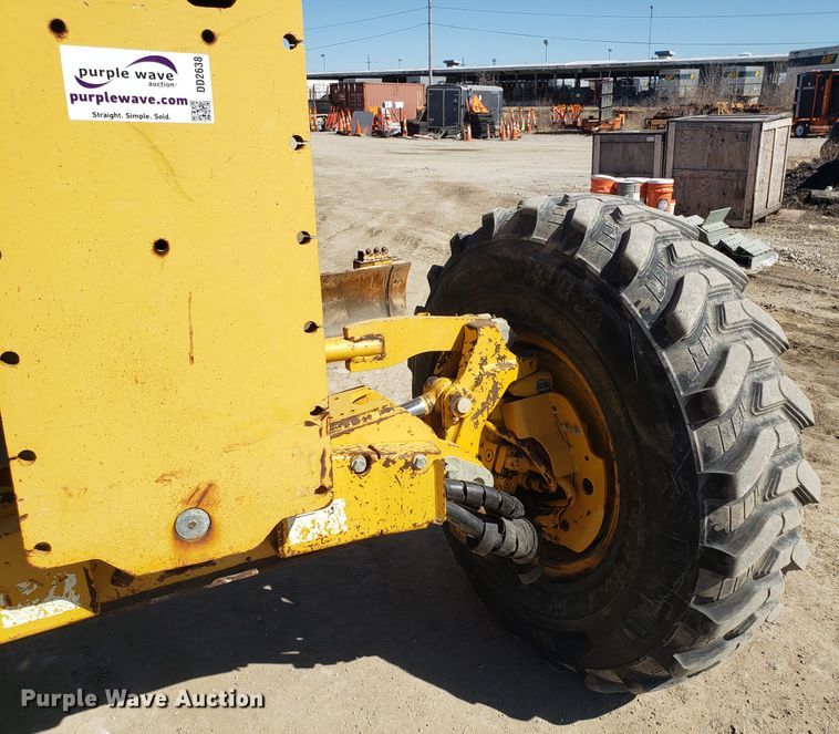 image for item DD2638 2009 John Deere 672GP motor grader