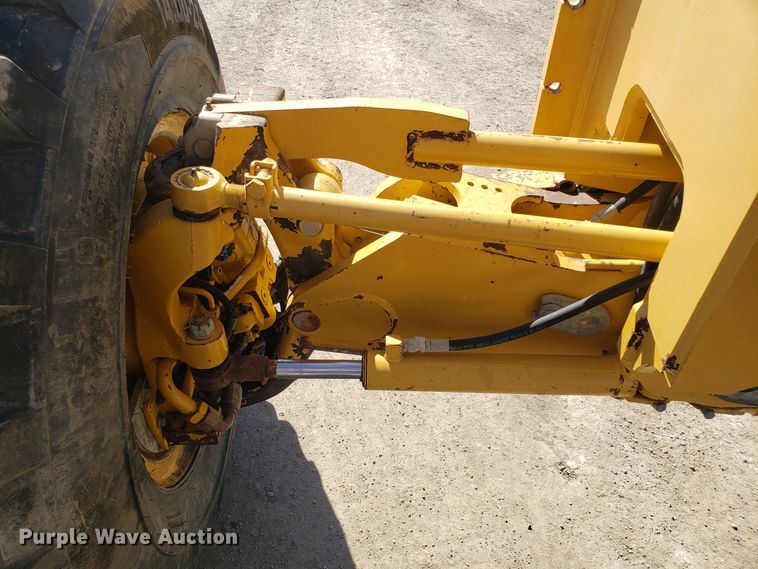 image for item DD2638 2009 John Deere 672GP motor grader