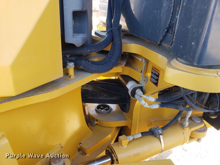 image for item DD2638 2009 John Deere 672GP motor grader