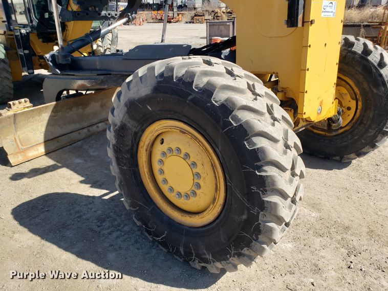 image for item DD2638 2009 John Deere 672GP motor grader