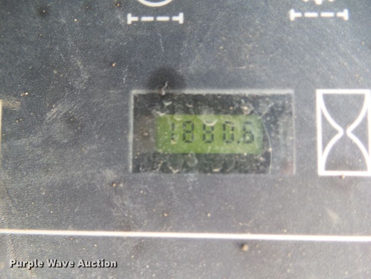 image for item DF0827 2002 Case 60XT  skid steer loader