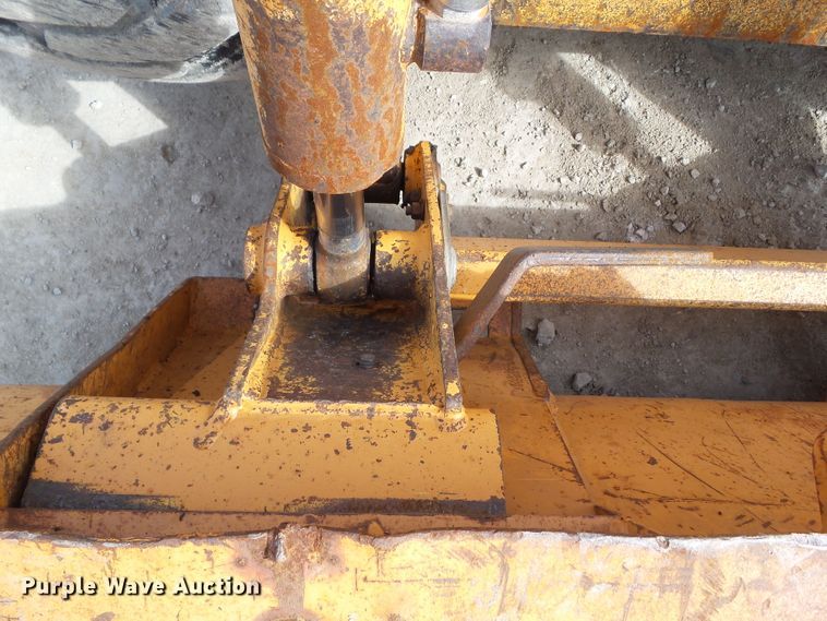 image for item DF0827 2002 Case 60XT  skid steer loader