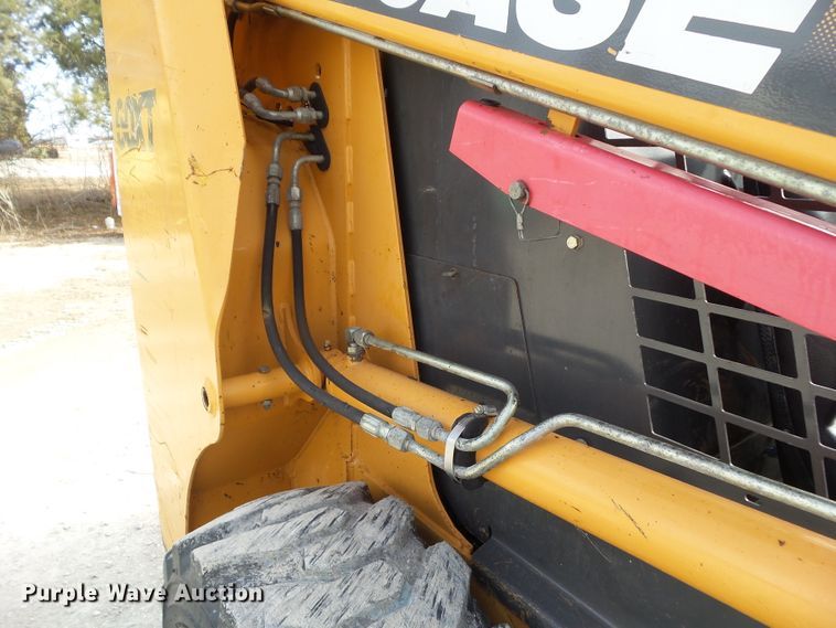 image for item DF0827 2002 Case 60XT  skid steer loader