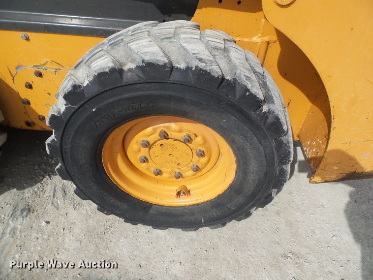 image for item DF0827 2002 Case 60XT  skid steer loader
