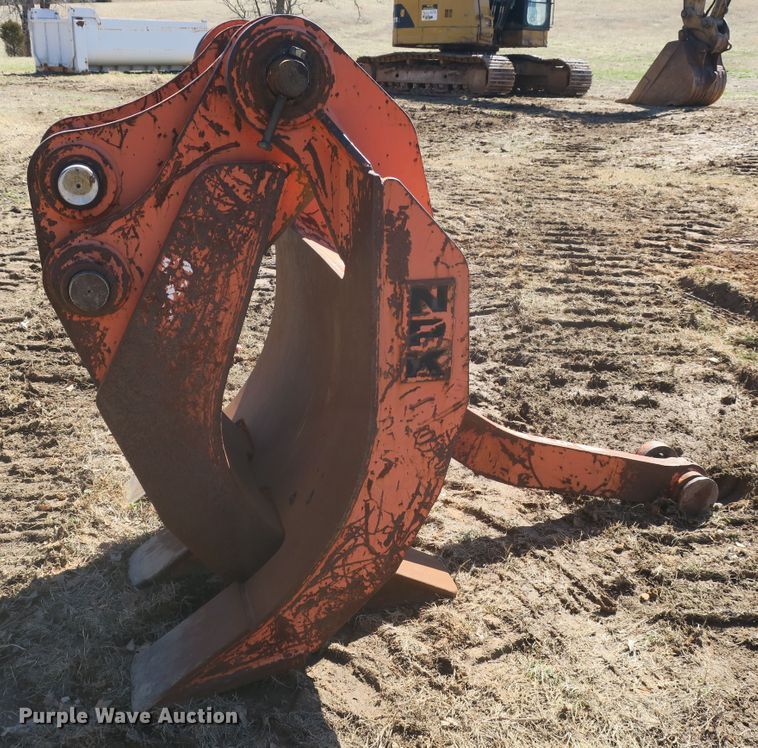 image for item DF5085 NPK scrap grapple