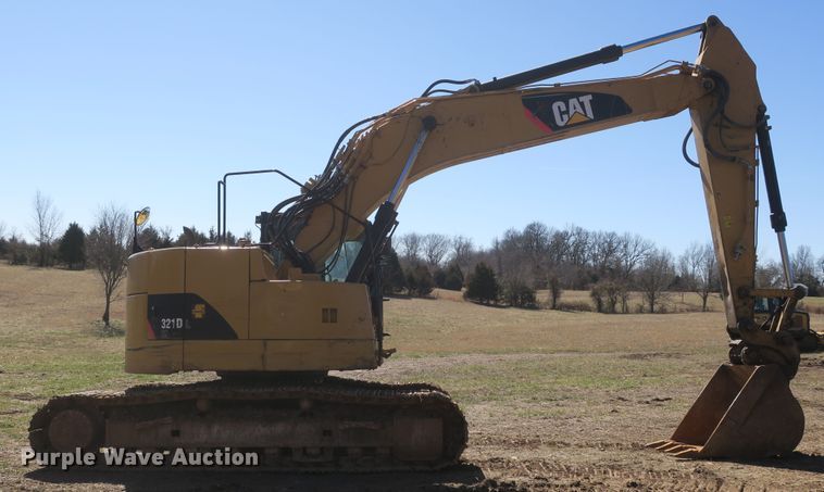 image for item DF5087 2014 Caterpillar 321D LCR excavator