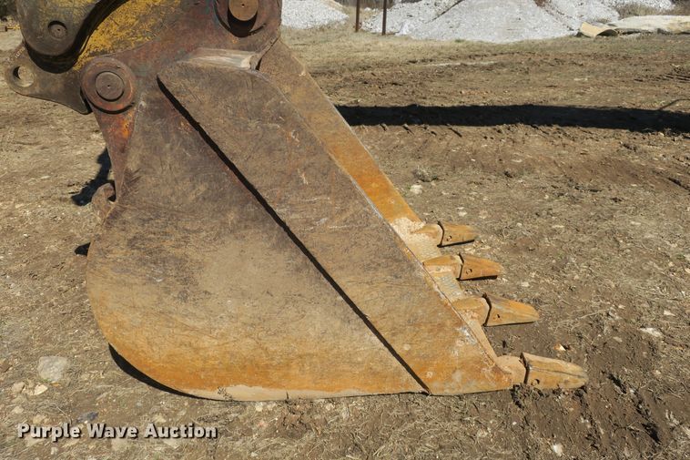 image for item DF5087 2014 Caterpillar 321D LCR excavator