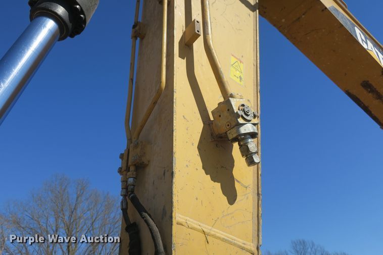 image for item DF5087 2014 Caterpillar 321D LCR excavator