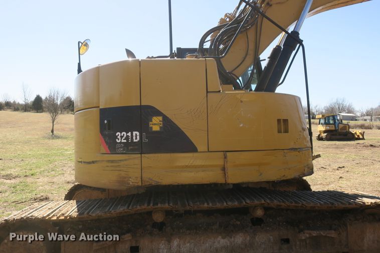 image for item DF5087 2014 Caterpillar 321D LCR excavator