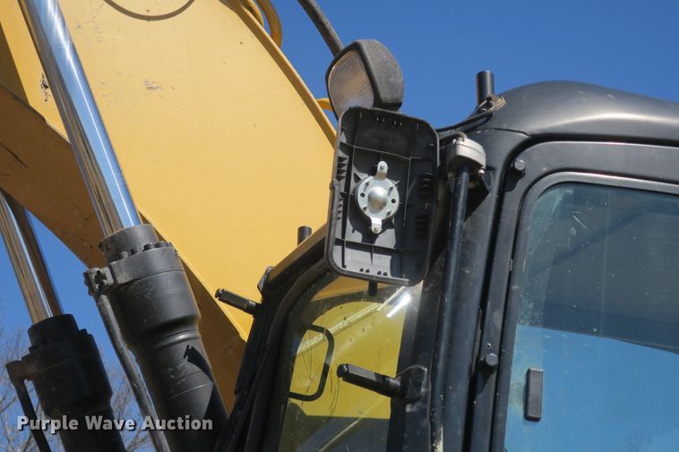 image for item DF5087 2014 Caterpillar 321D LCR excavator