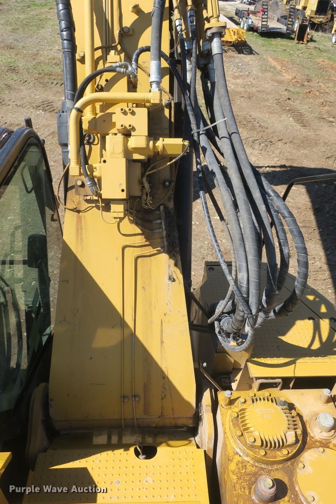 image for item DF5087 2014 Caterpillar 321D LCR excavator