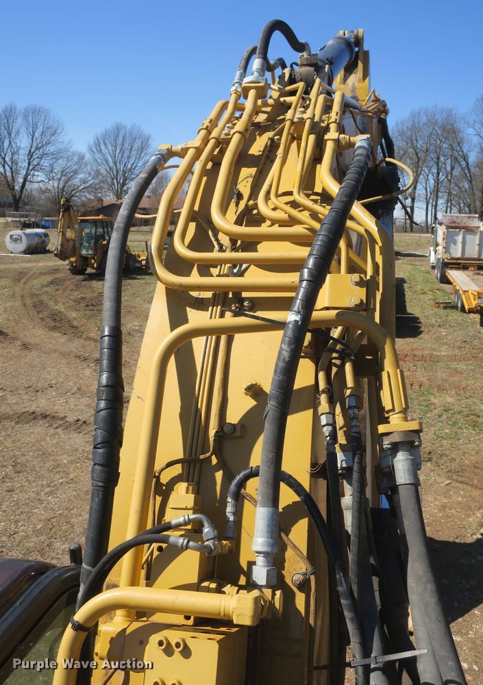 image for item DF5087 2014 Caterpillar 321D LCR excavator