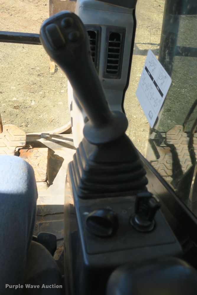 image for item DF5087 2014 Caterpillar 321D LCR excavator