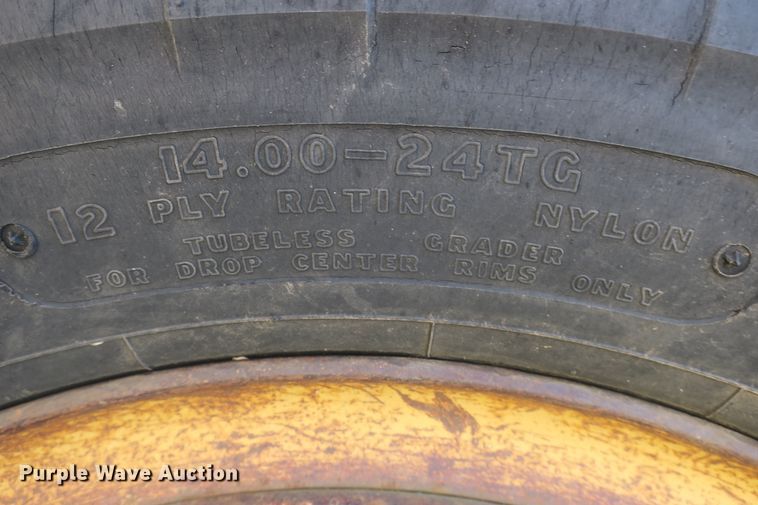 image for item DF5089 Fiat-Allis motor grader