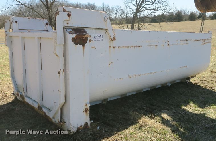 image for item DF5090 Roll-out dump bed