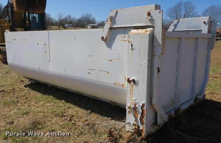 image for item DF5090 Roll-out dump bed