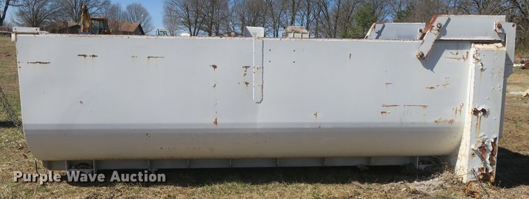 image for item DF5090 Roll-out dump bed