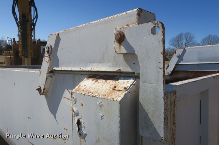 image for item DF5090 Roll-out dump bed