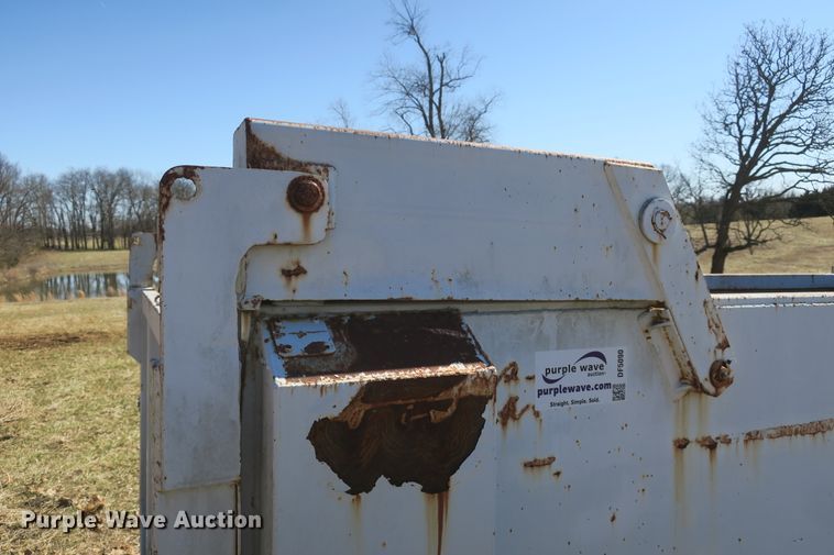 image for item DF5090 Roll-out dump bed
