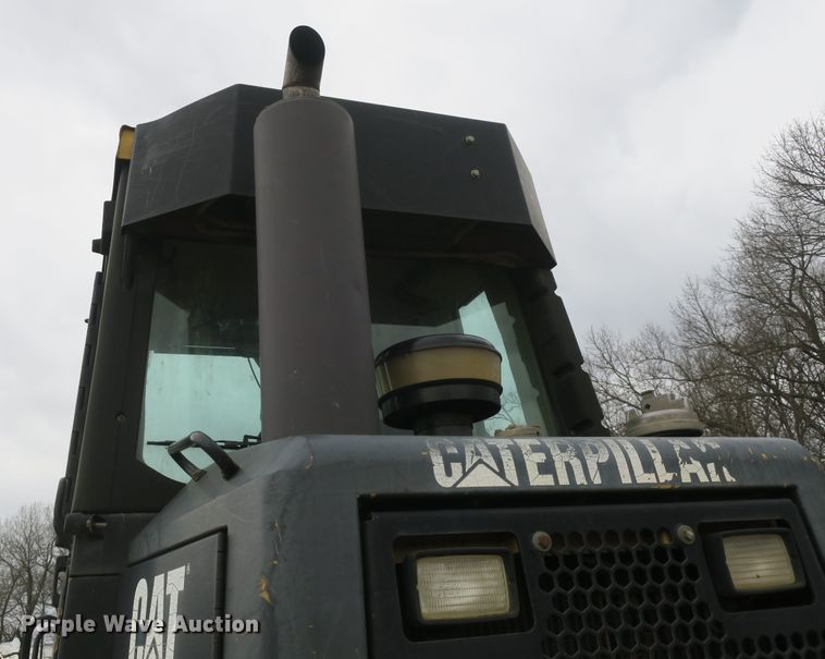 image for item DF5104 2001 Caterpillar 963C  track loader