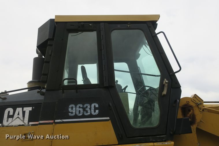 image for item DF5104 2001 Caterpillar 963C  track loader