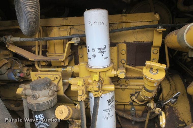 image for item DF5104 2001 Caterpillar 963C  track loader