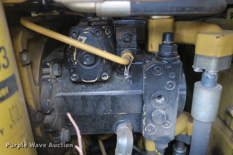 image for item DF5104 2001 Caterpillar 963C  track loader