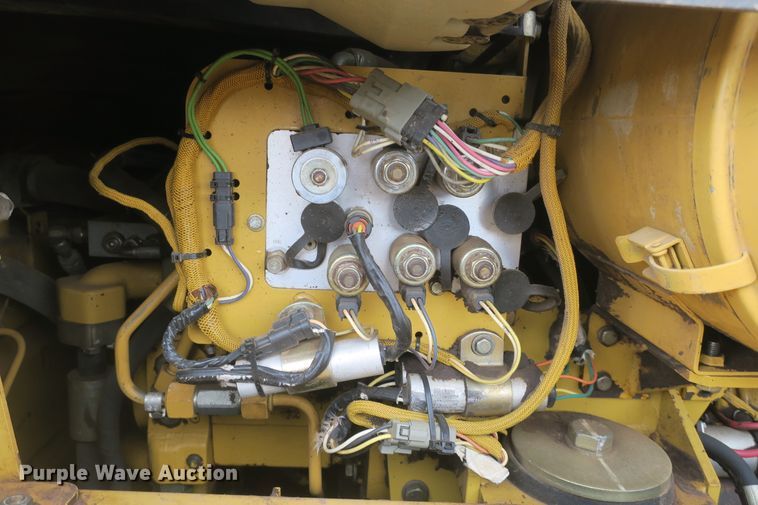 image for item DF5104 2001 Caterpillar 963C  track loader