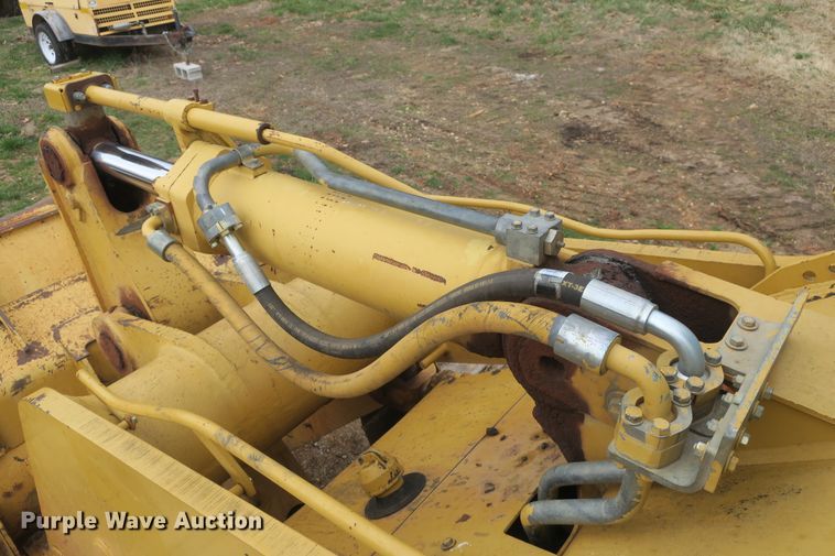 image for item DF5104 2001 Caterpillar 963C  track loader