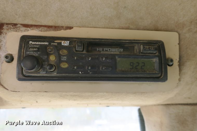 image for item DF5104 2001 Caterpillar 963C  track loader