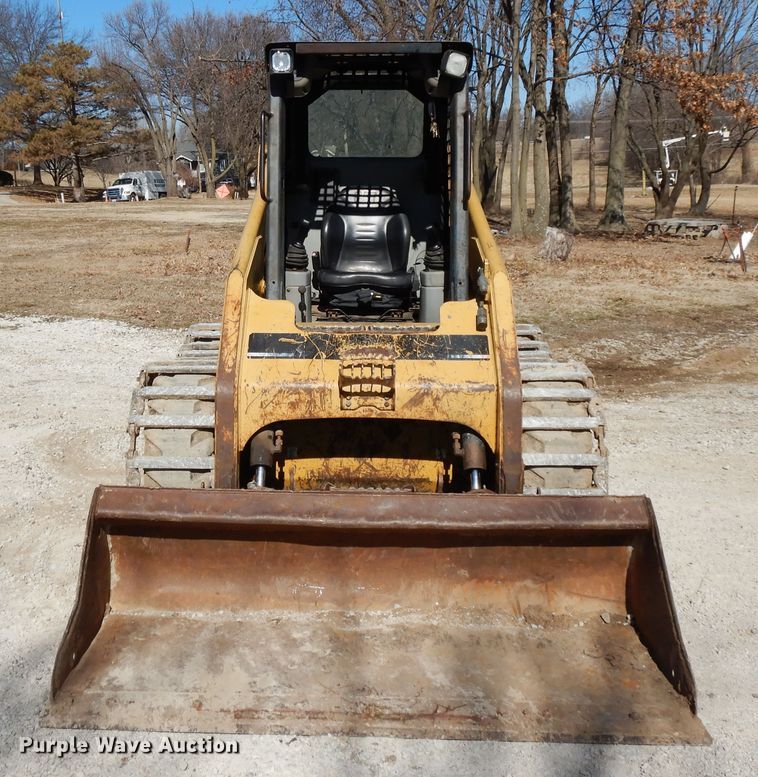 1999 Caterpillar 236 skid steer loader in Kansas City, KS | Item DF5852