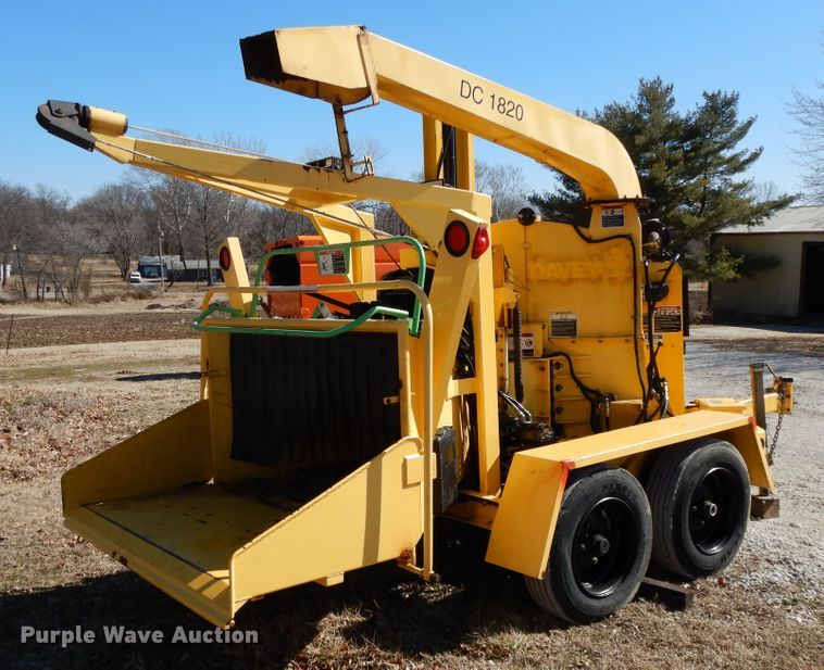 image for item DF5853 2007 Altec DC1820 wood chipper