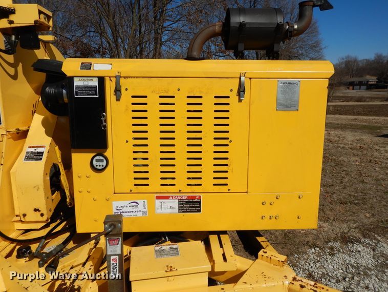 image for item DF5853 2007 Altec DC1820 wood chipper