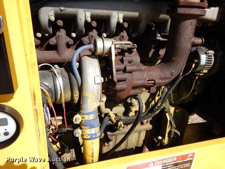 image for item DF5853 2007 Altec DC1820 wood chipper