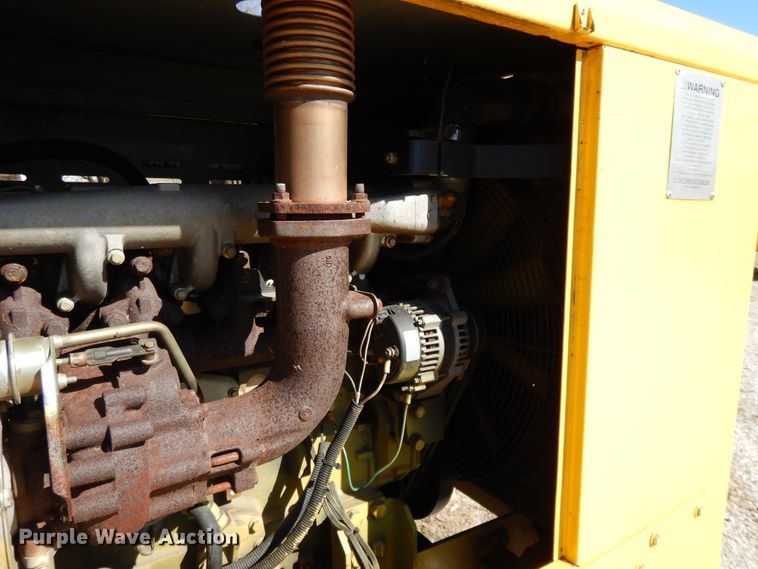 image for item DF5853 2007 Altec DC1820 wood chipper